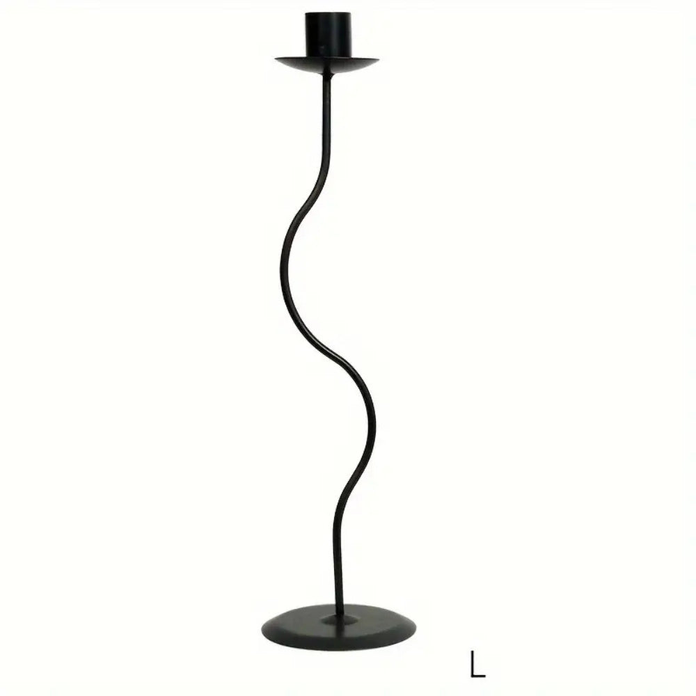 Skulptierter Wellen-Eisenkerzenhalter