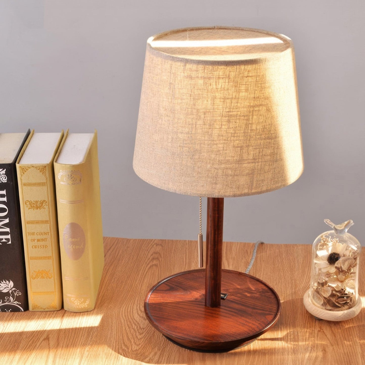 Lampe Gentle Glow Nordic Walnuss - Natürliches und Beruhigendes Licht aus Holz und Stoff