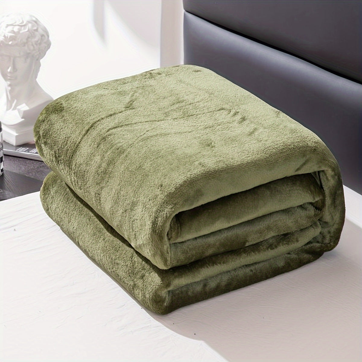 Garduru Flanellplaid – Kuschelige Decke für Sofa & Reisen