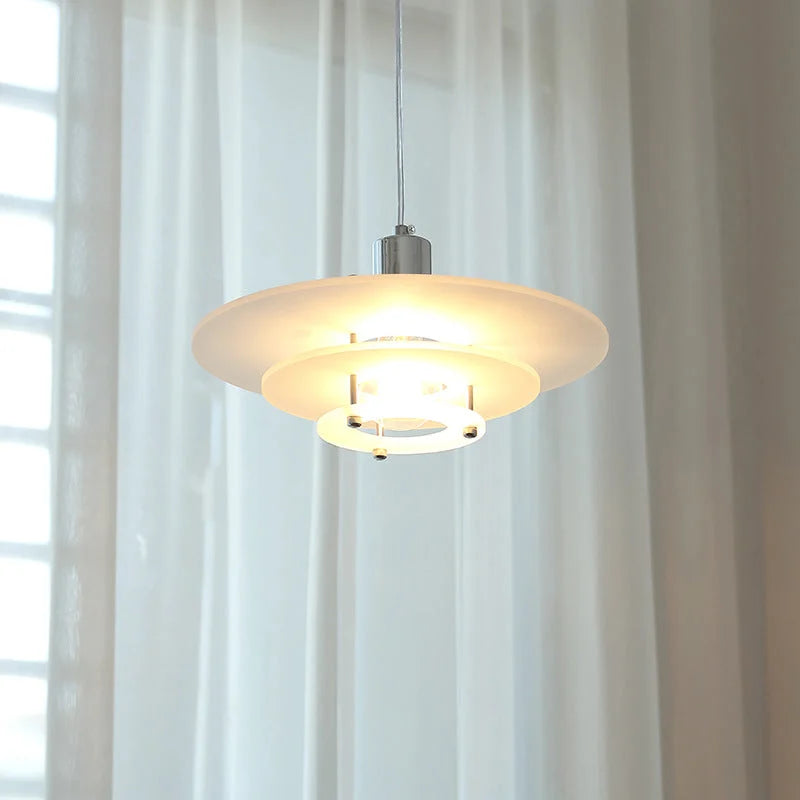 Moderne "UFO" Hängelampe aus Acryl - Zeitgenössisches und Elegantes Design