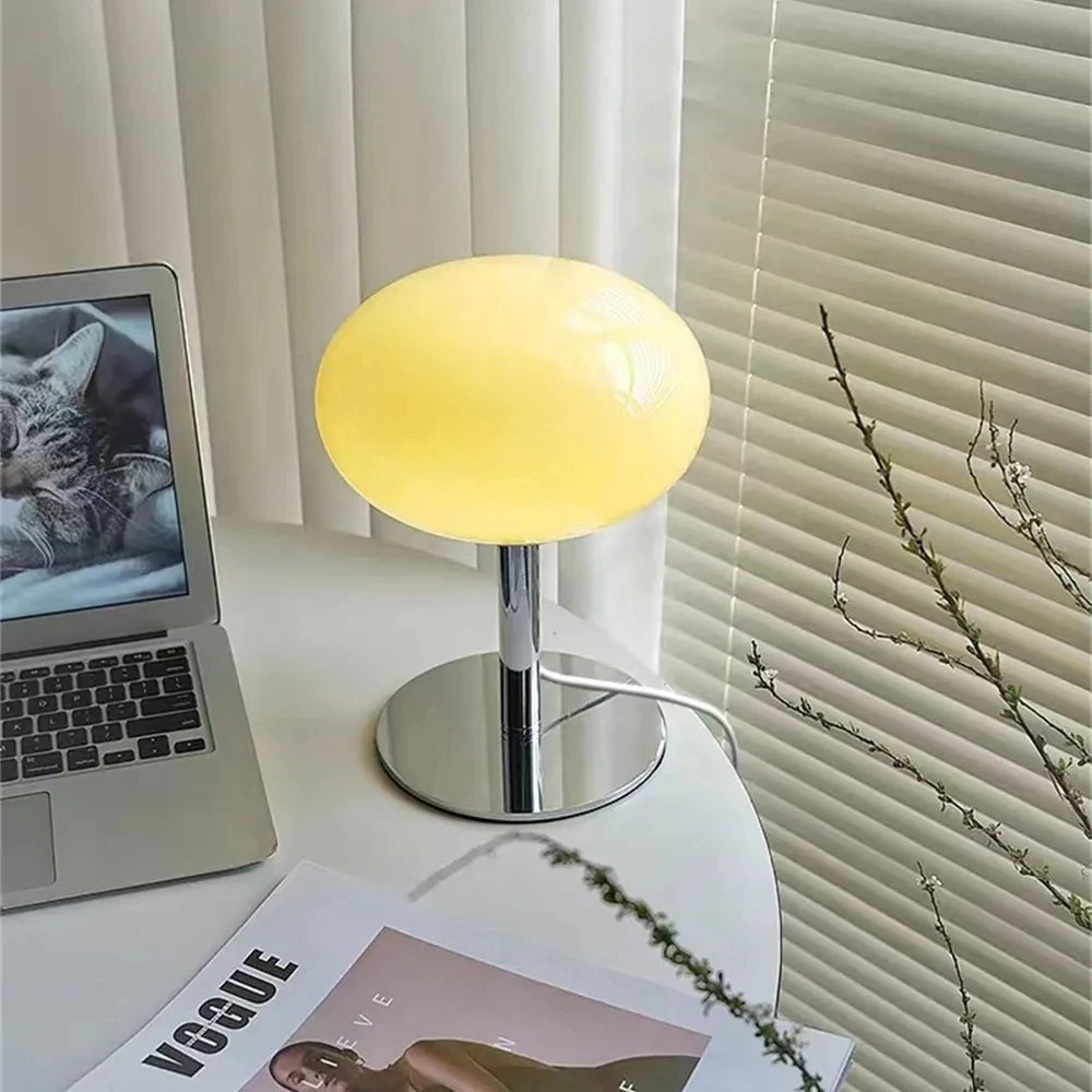 Garduru - Kabellose Bauhaus Tischlampe mit dimmbarem LED-Licht