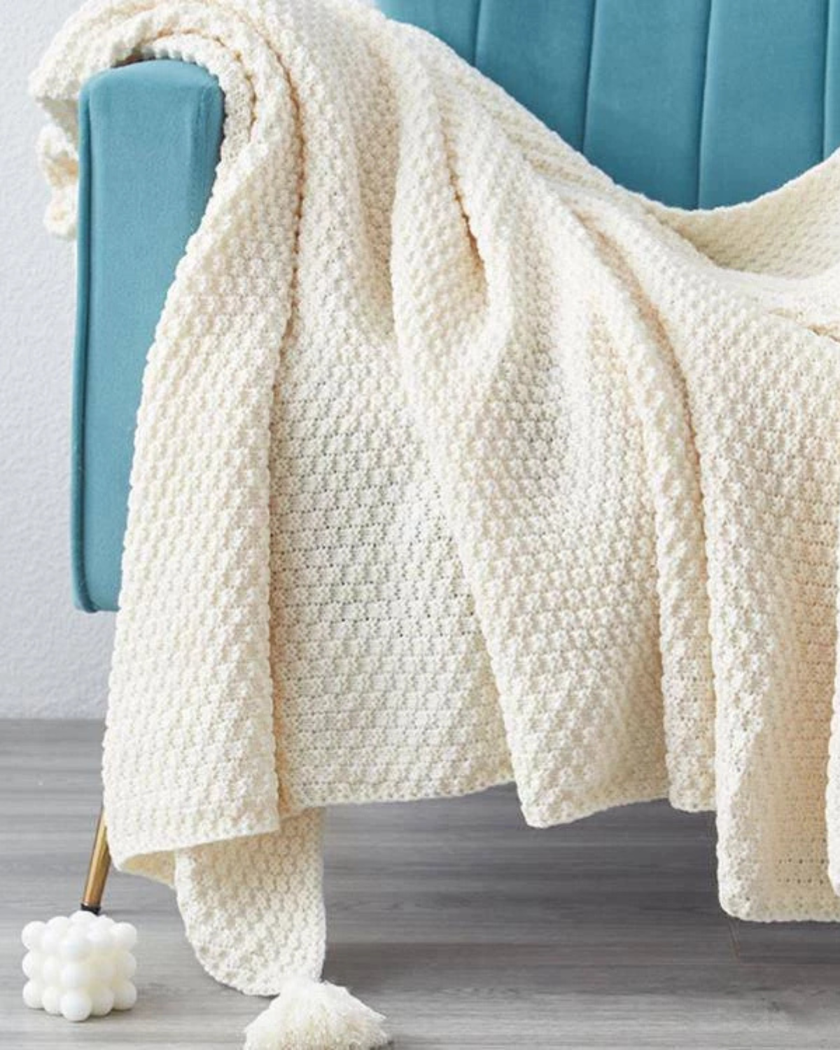 Rêve Maison – Luxuriöse Strickdecke mit subtilen Fransen Details