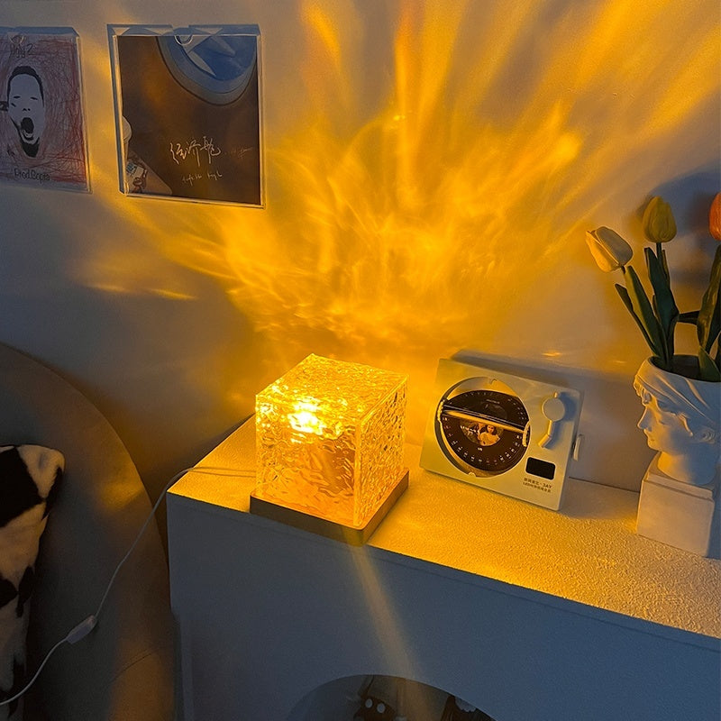 LED Tischlampe mit Wasserwellen-Effekt