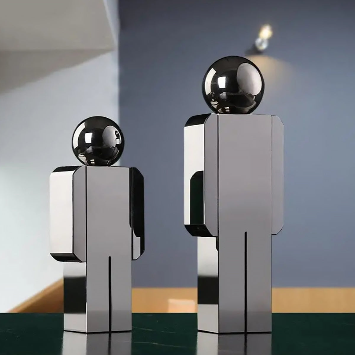 Abstrakte Figur Chrome & Kristall Skulptur
