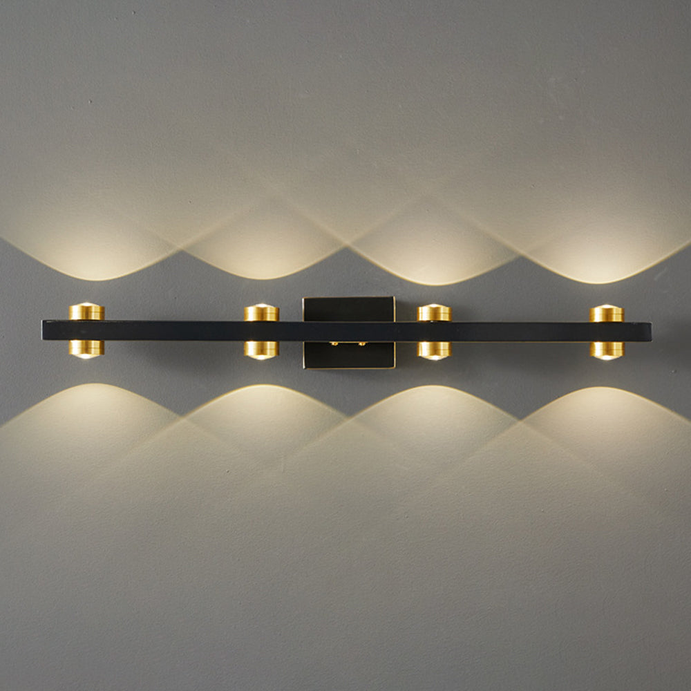 Freja - Moderne LED-Wandleuchte, Schwarz/Gold, Badezimmer, Metall