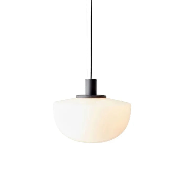 Moderne Glas- und Metallaufhängung – Elegante Globelampe für Küche und Esszimmer