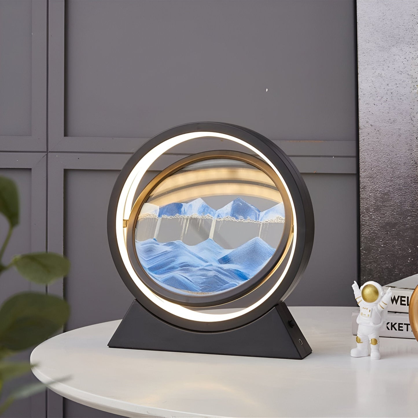 SandGlow – Dynamische LED-Tischlampe mit bewegter Sandkunst