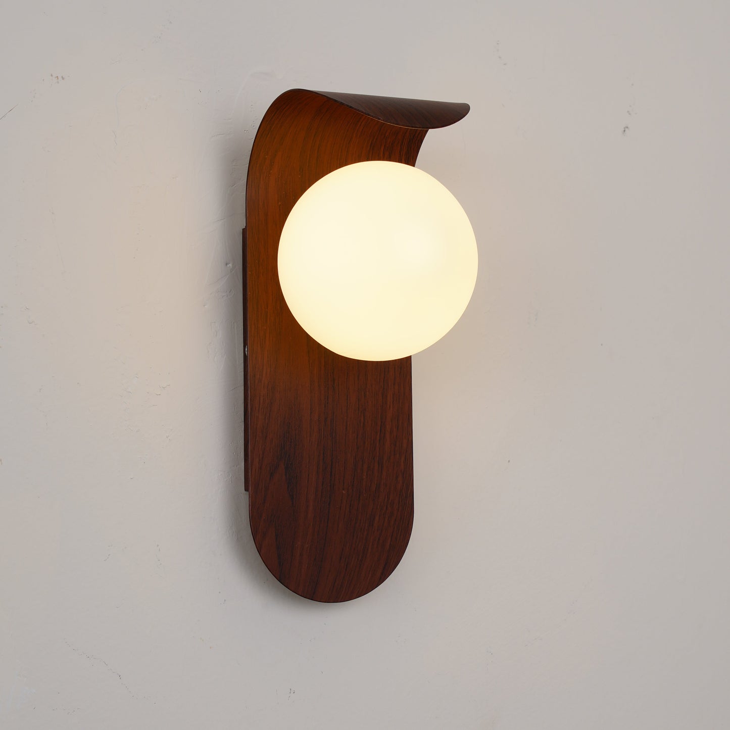 Garduru Light – Retro Holz-Acrylglas LED Wandleuchte