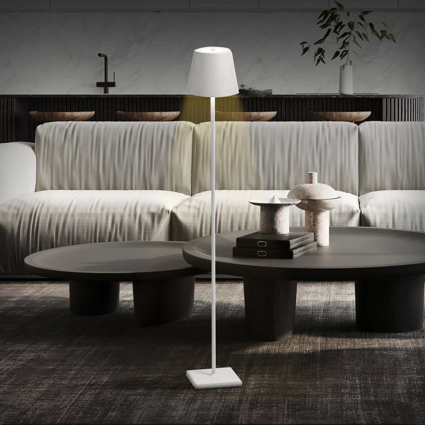 Royaleva Kabellose Stehlampe – Elegante Moderne Wasserdichte LED-Beleuchtung für Zuhause & Büro