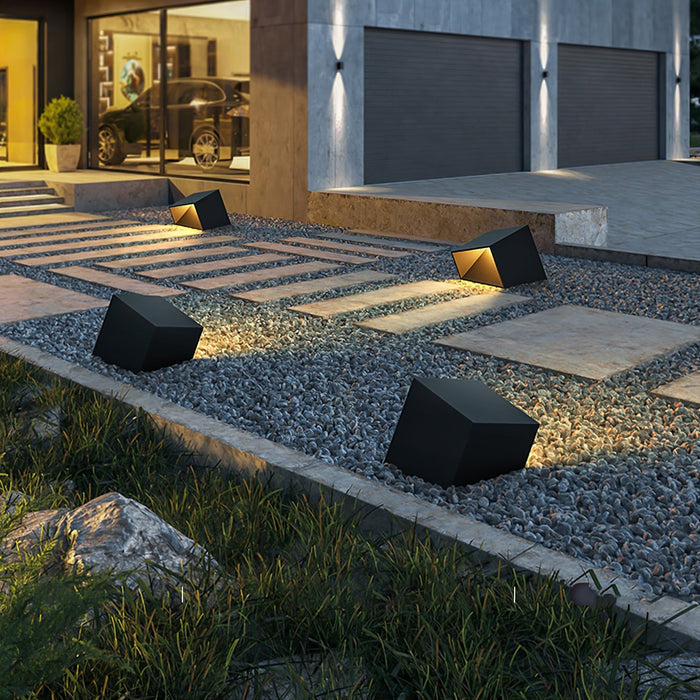 Garduru – Kompakte Solar Gartenlampe