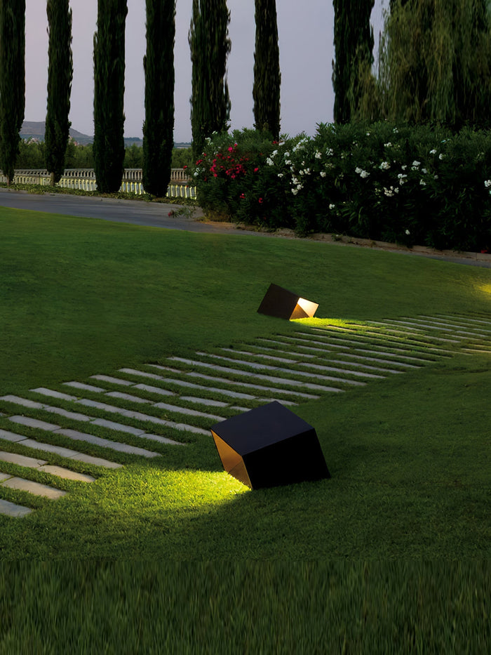 Garduru – Kompakte Solar Gartenlampe