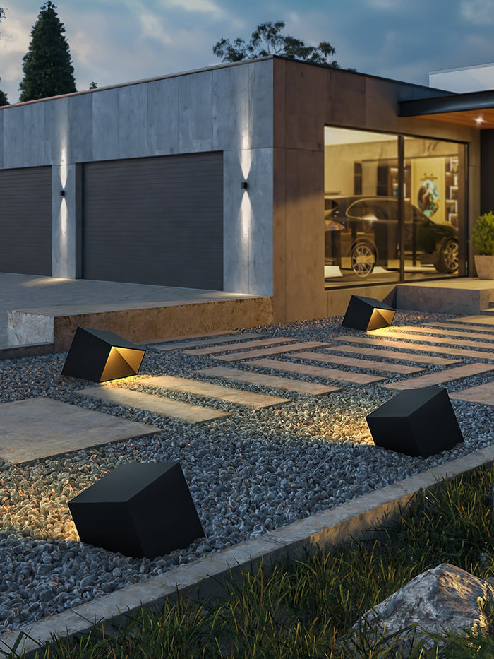 Garduru – Kompakte Solar Gartenlampe