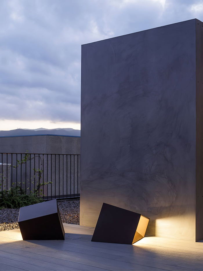 Garduru – Kompakte Solar Gartenlampe