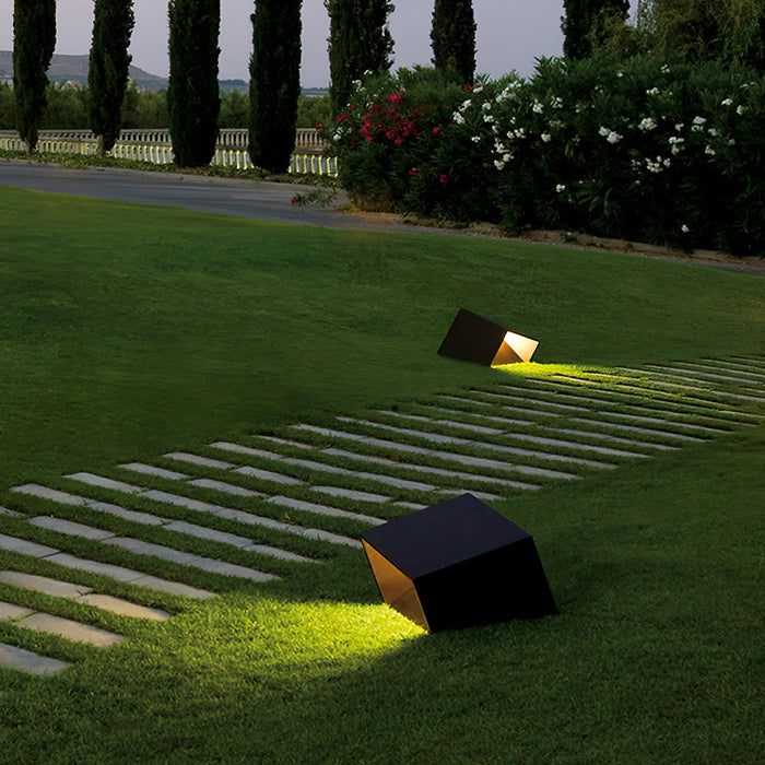 Garduru – Kompakte Solar Gartenlampe