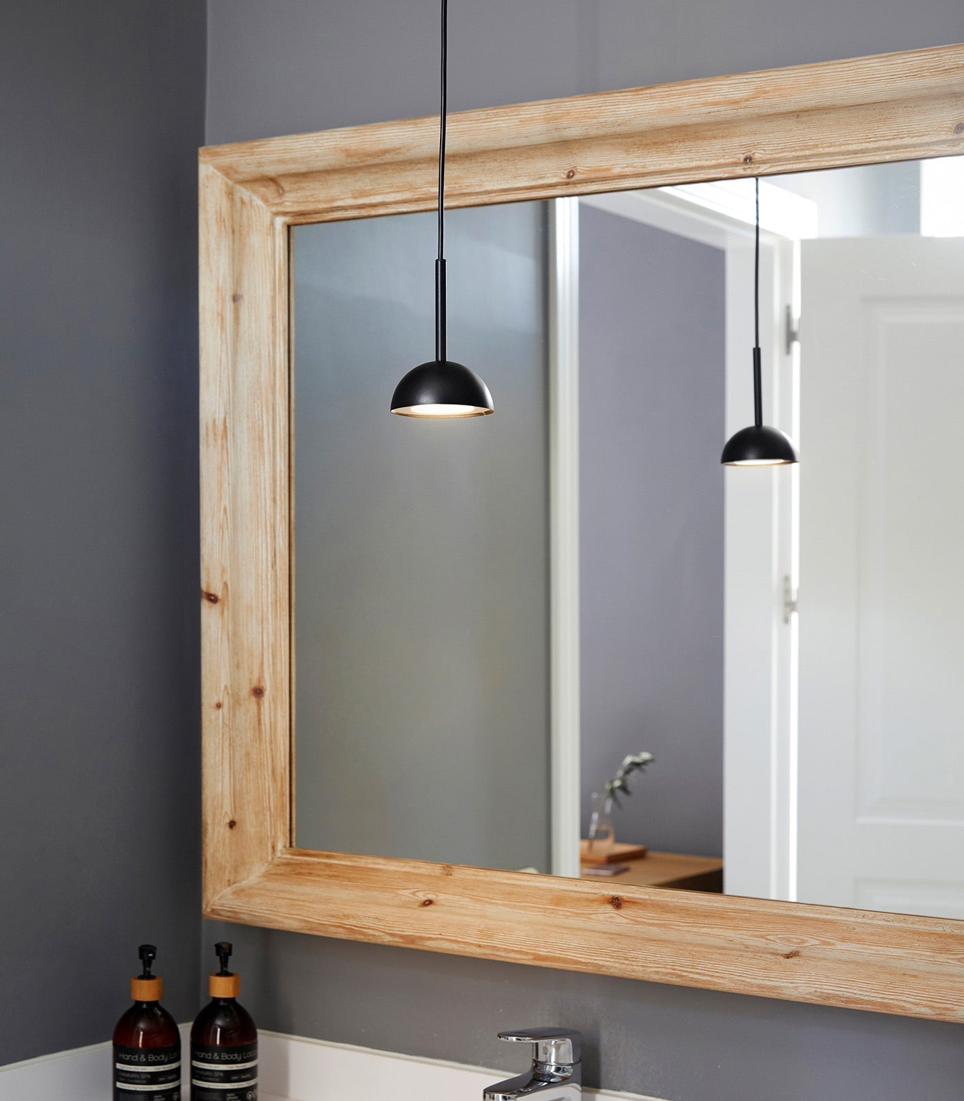 Suspension Cupolina - Moderne Lampe aus Metall mit integrierter LED