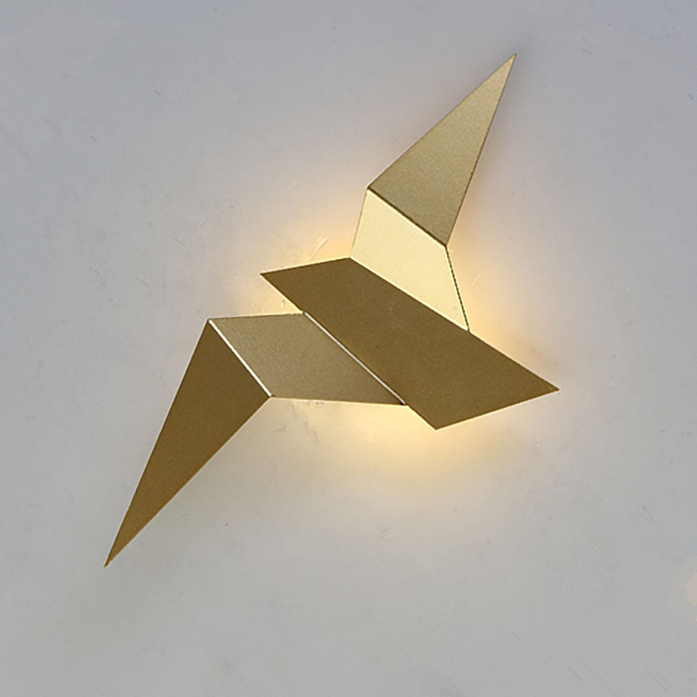 Garduru Iron Bird Wandlampe – Künstlerische LED-Wandlampe für einzigartige Innenräume