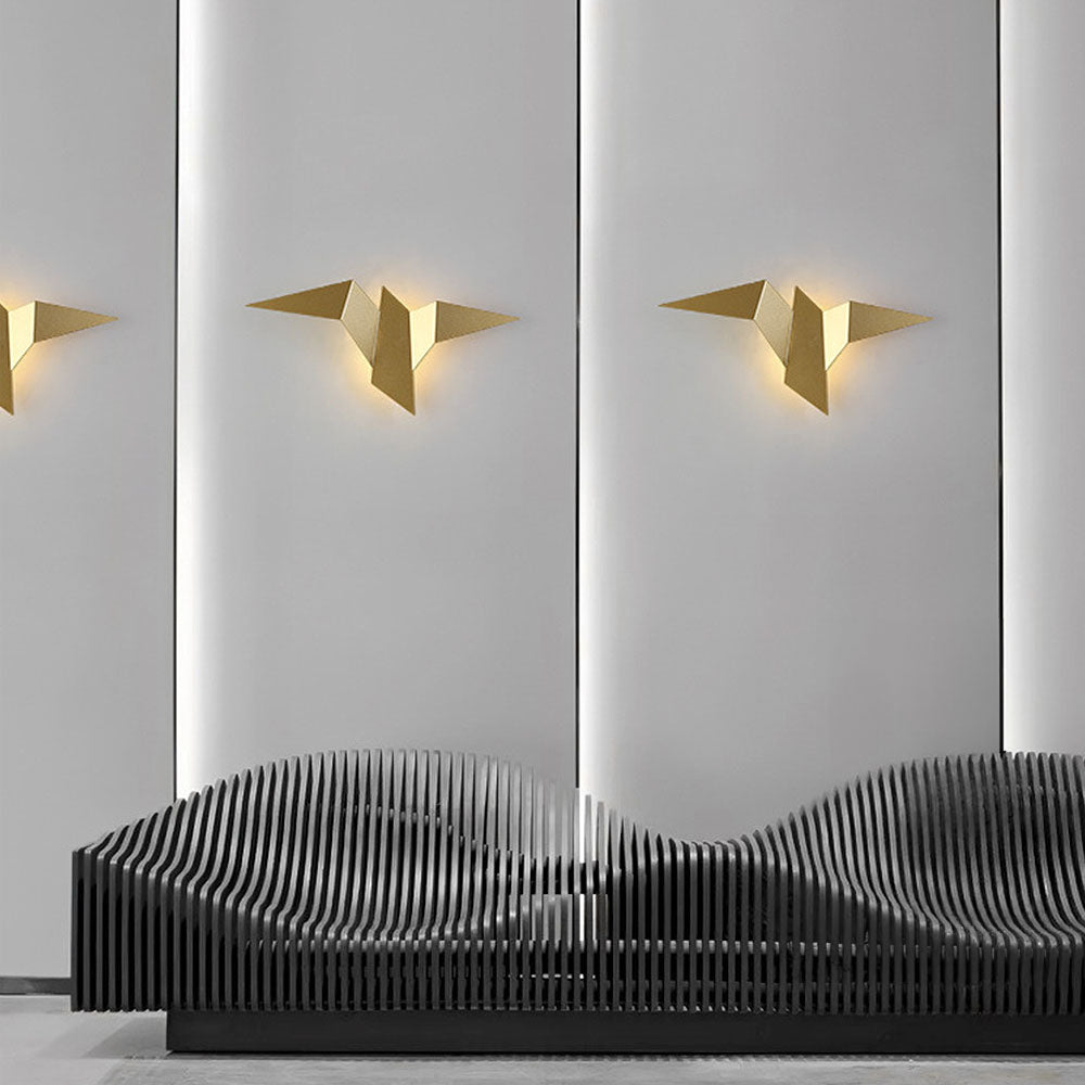 Garduru Iron Bird Wandlampe – Künstlerische LED-Wandlampe für einzigartige Innenräume