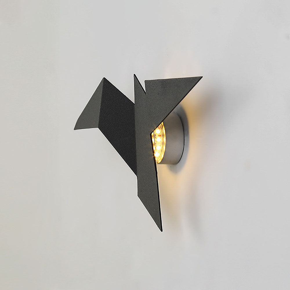 Garduru Iron Bird Wandlampe – Künstlerische LED-Wandlampe für einzigartige Innenräume