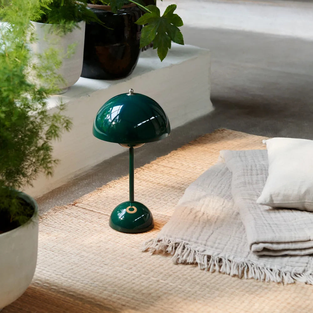 Tischlampe Flowerpot V2 - Ikonisches Design von Verner Panton, dimmbar und kabellos