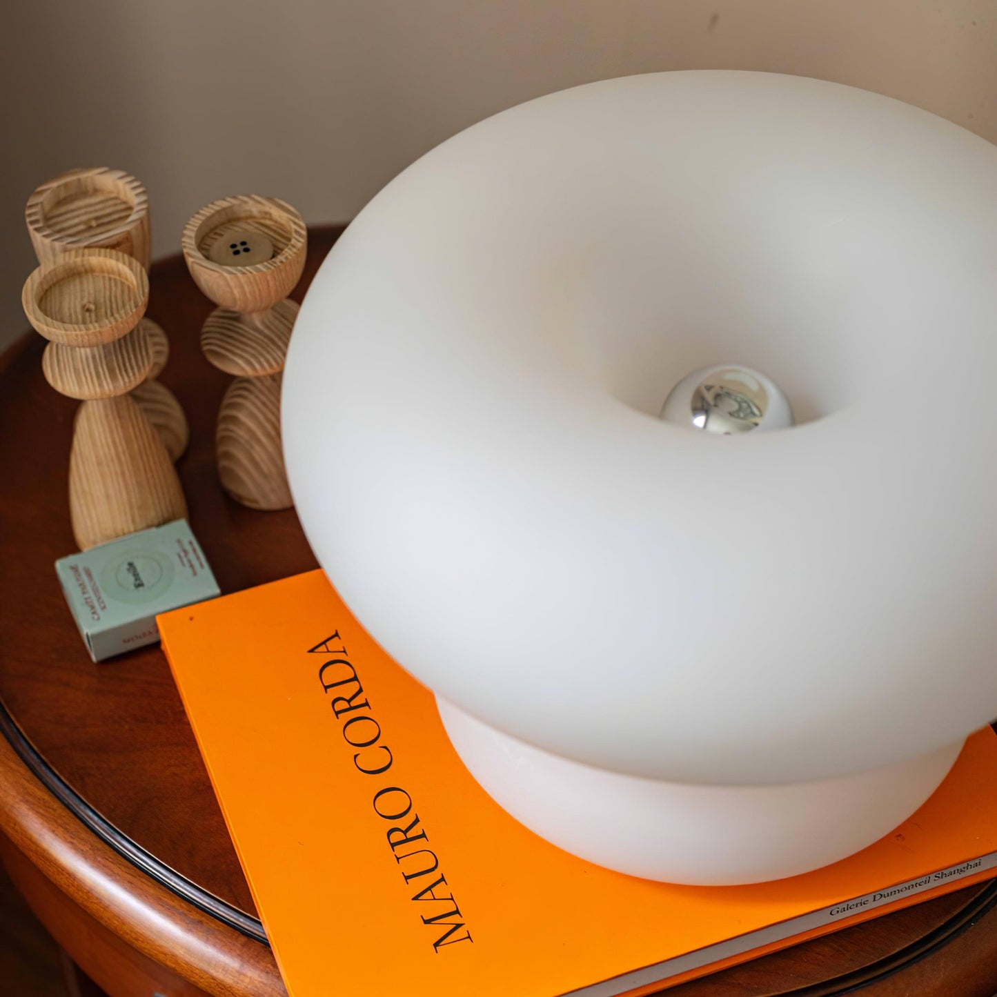 Garduru Tischlampe – Verspielt und doch Elegant LED Akzentbeleuchtung