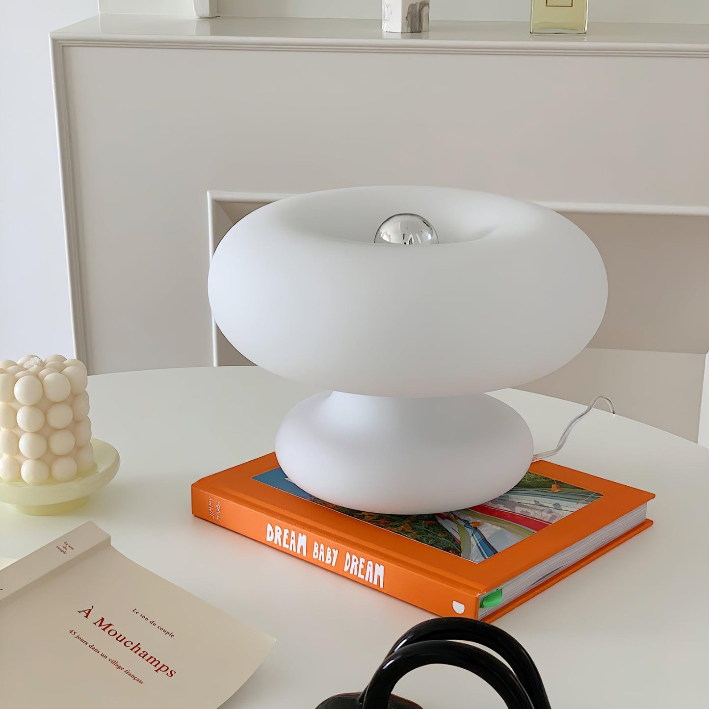 Garduru Tischlampe – Verspielt und doch Elegant LED Akzentbeleuchtung