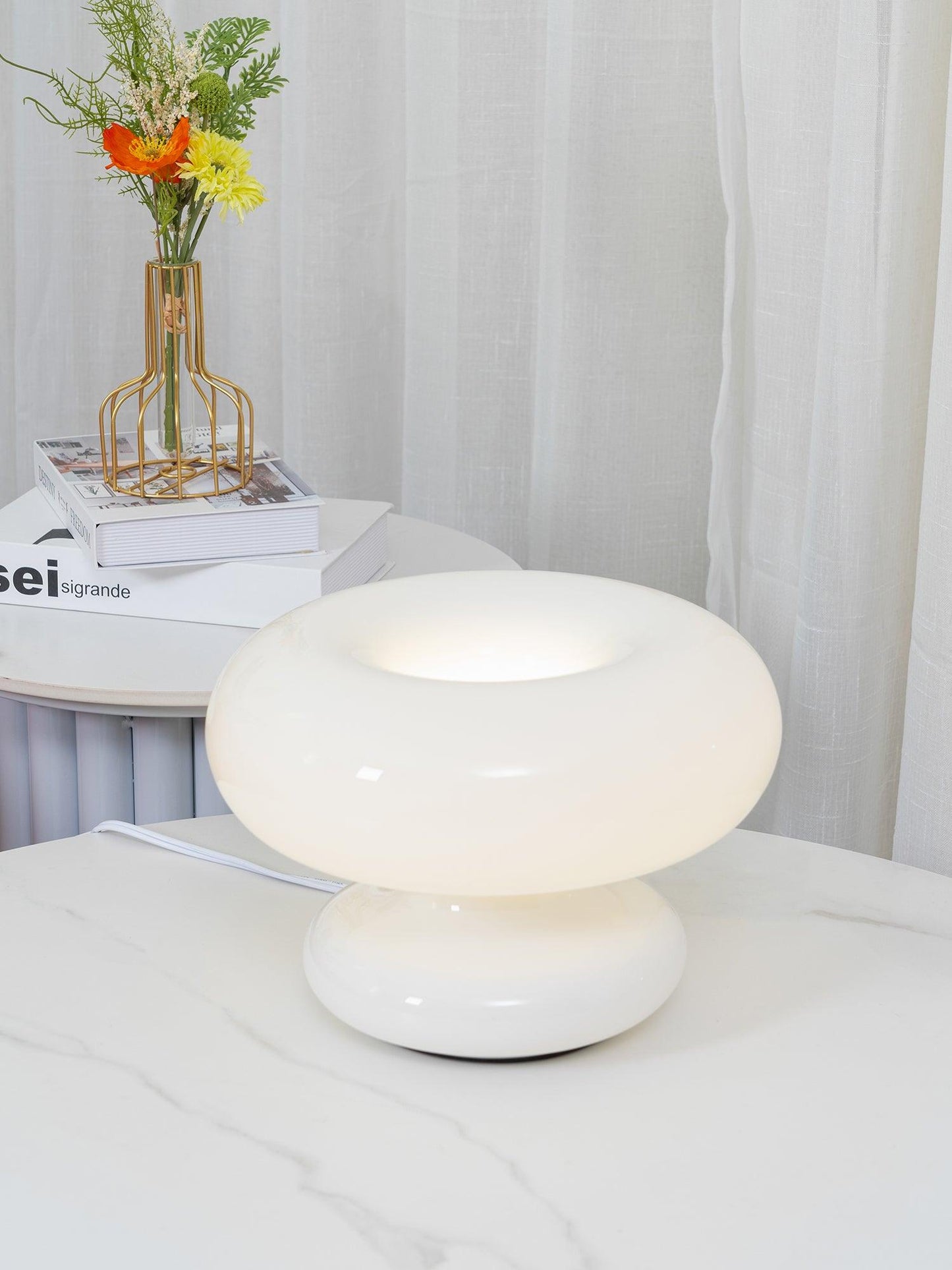 Garduru Tischlampe – Verspielt und doch Elegant LED Akzentbeleuchtung