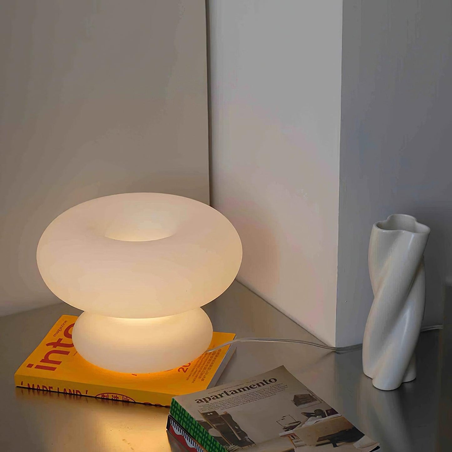Garduru Tischlampe – Verspielt und doch Elegant LED Akzentbeleuchtung