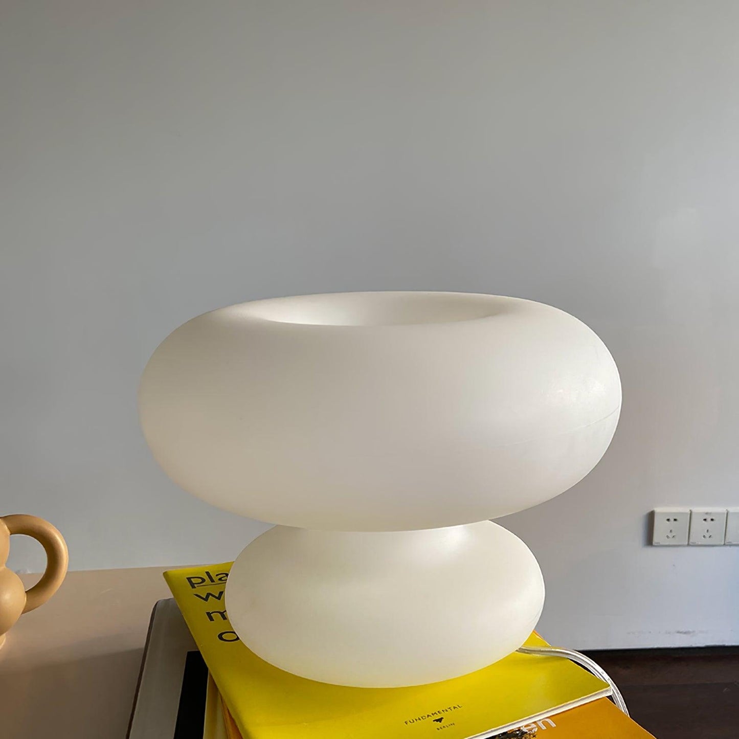 Garduru Tischlampe – Verspielt und doch Elegant LED Akzentbeleuchtung