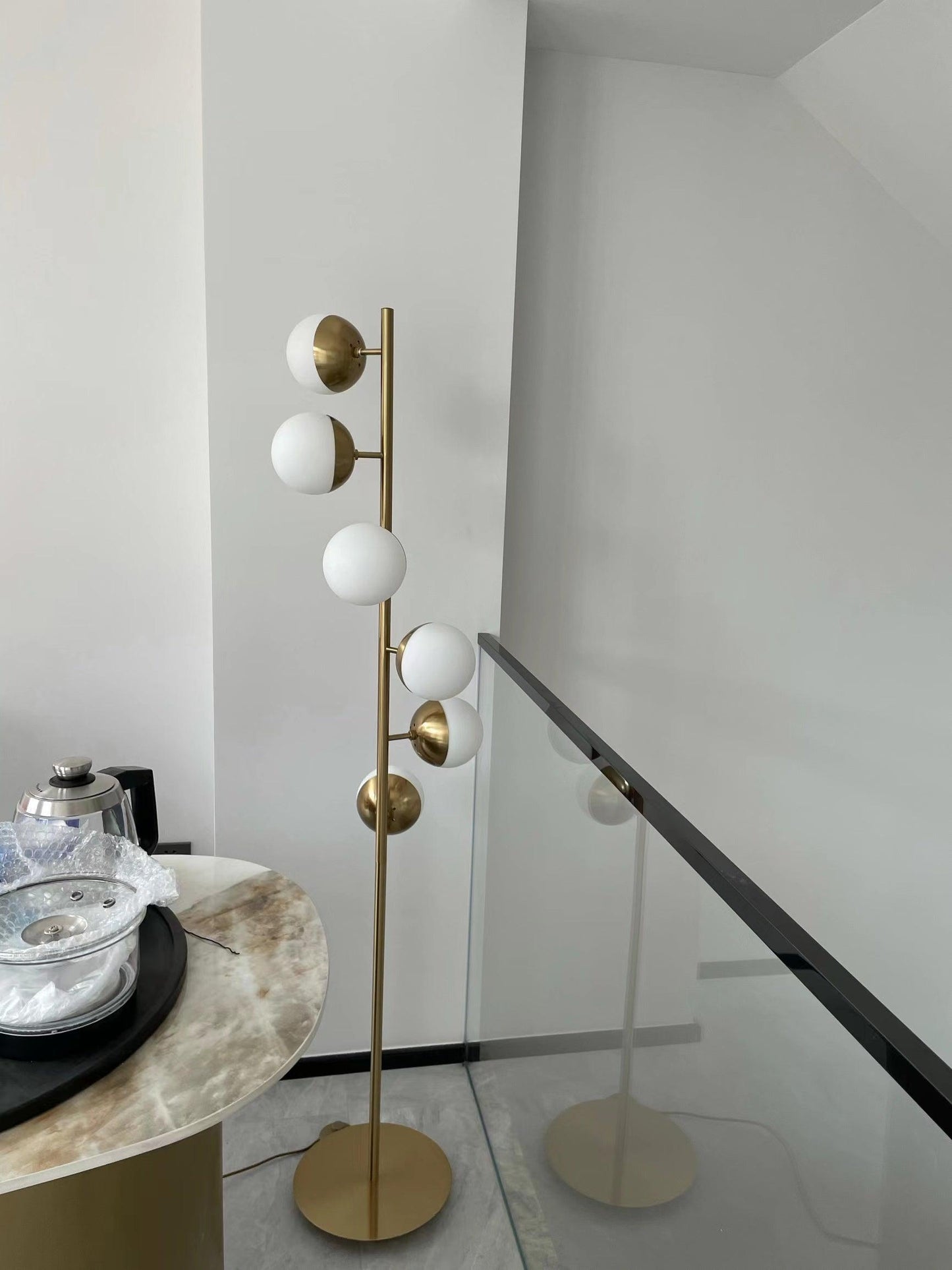 LED Baumlampe Doppler – Moderne Eleganz mit Glas-Kugeln