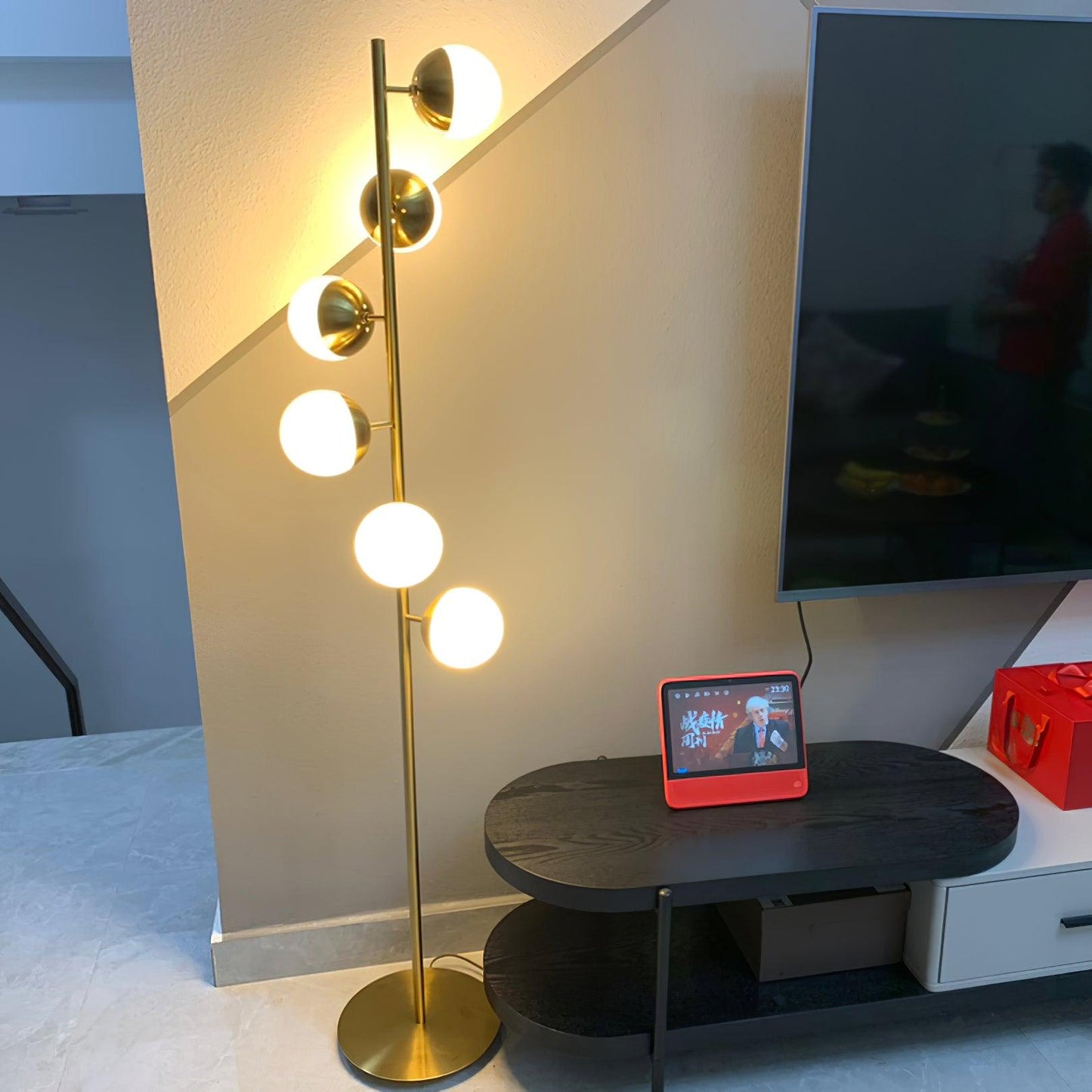 LED Baumlampe Doppler – Moderne Eleganz mit Glas-Kugeln