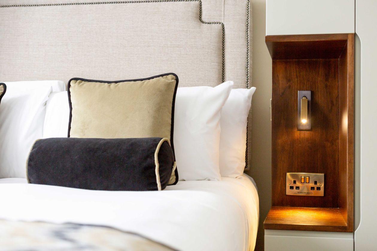 Integrierte LED-Wandleuchte – Moderne und Minimalistische Lampe für Schlafzimmer