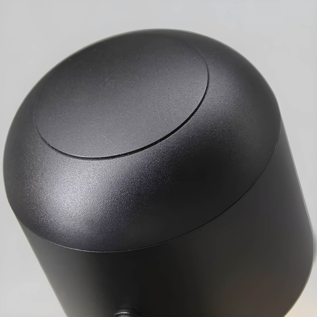 LumiFlex – Dimmbare Wandlampe mit minimalistischem Design und schwenkbarem Kopf