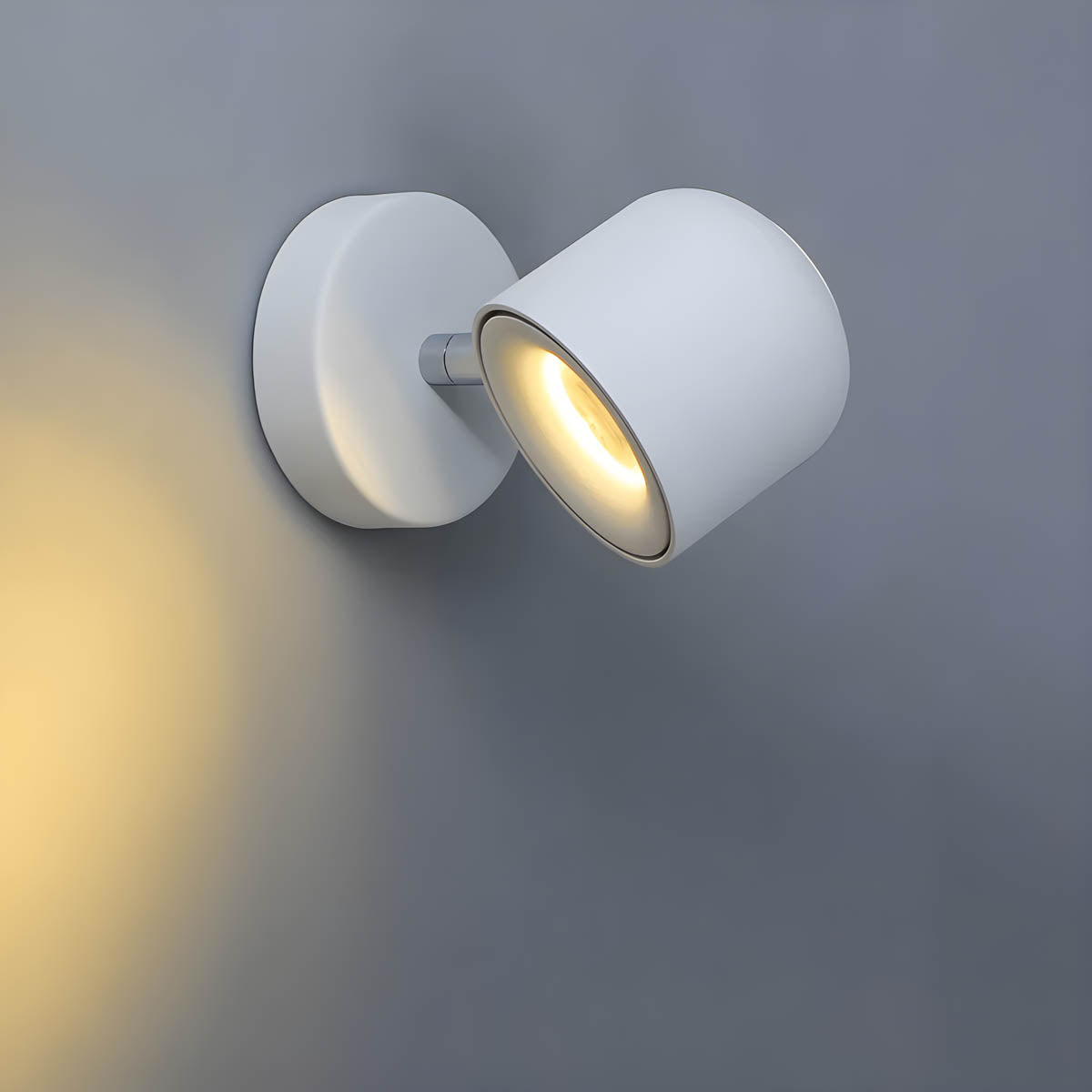 LumiFlex – Dimmbare Wandlampe mit minimalistischem Design und schwenkbarem Kopf