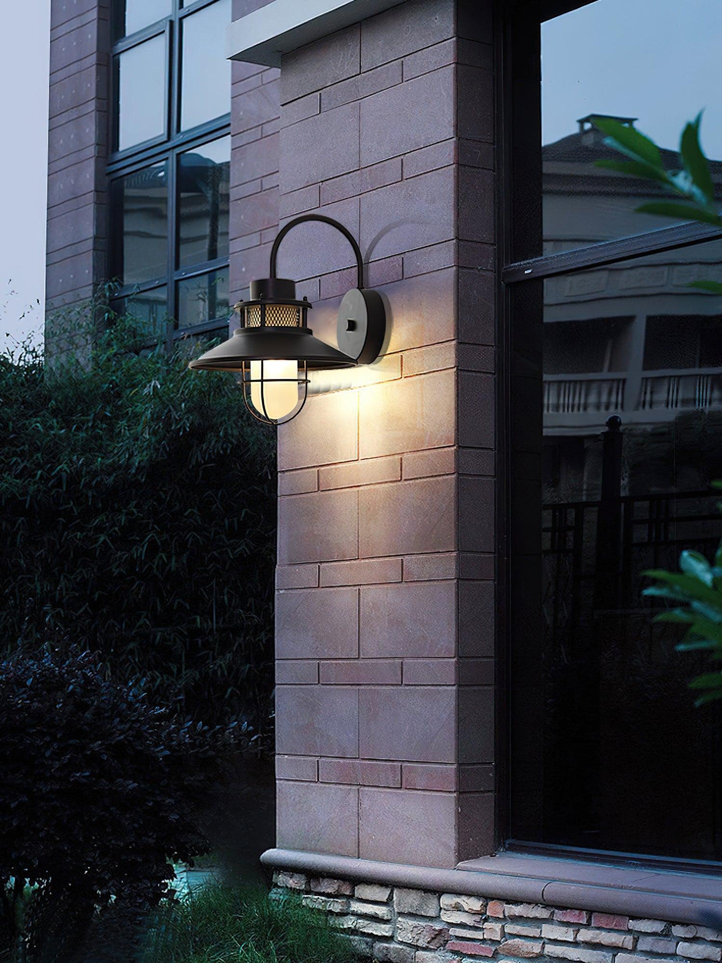 Garduru Außenwandleuchte – Wetterfeste LED-Laterne im Industrie-Stil (IP65)