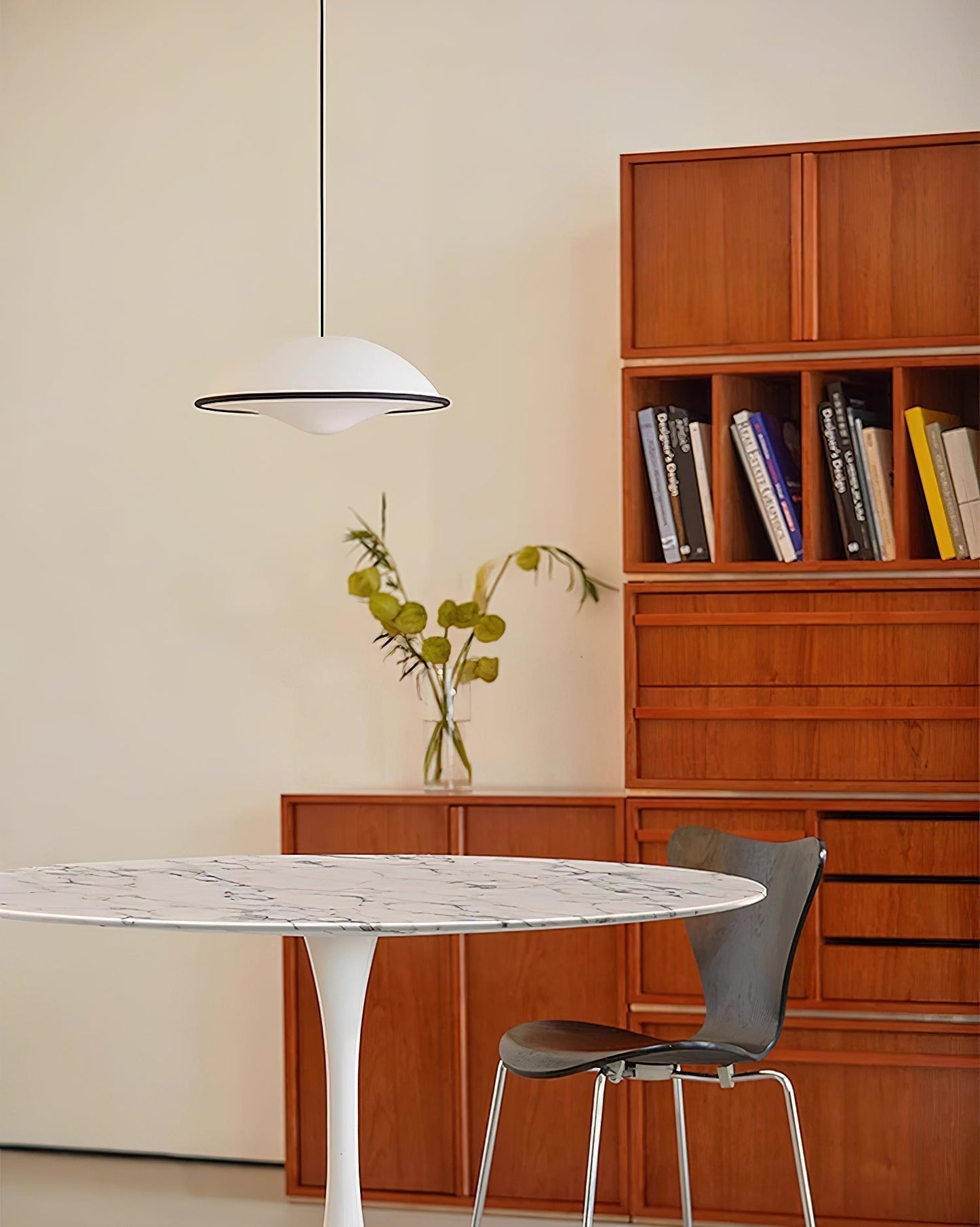 Moderne Fontana Suspension - Minimalistische LED-Lampe Inspiriert von UFOs