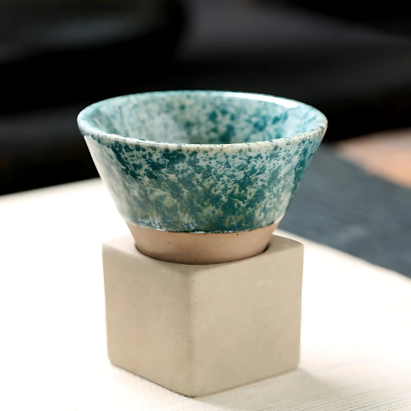 Rayvia Japanische Keramik Kaffeetassen-Set aus 2 Farben
