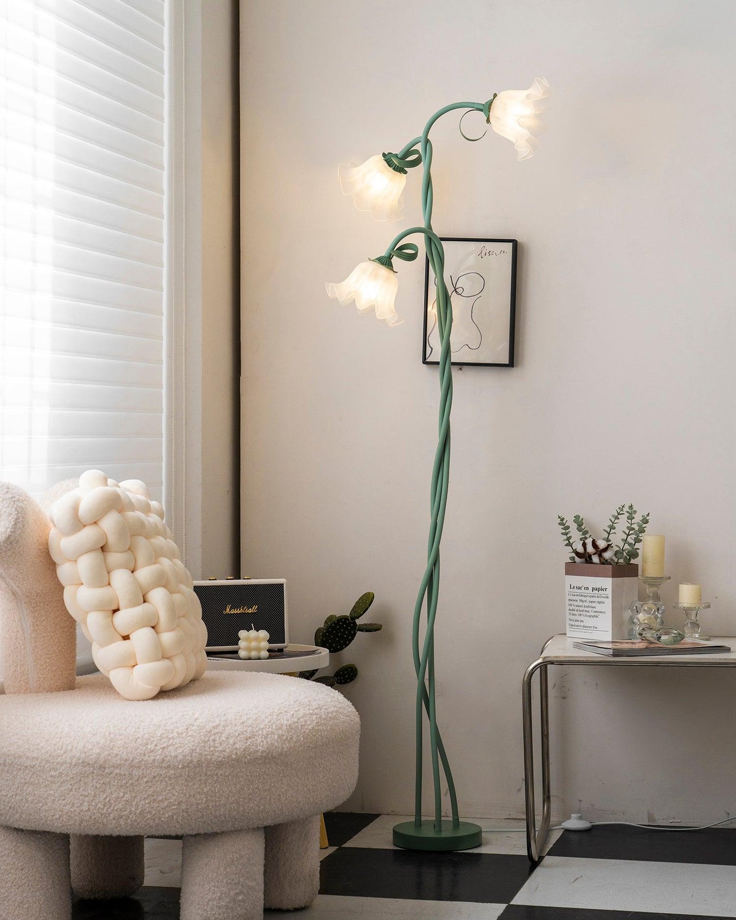 Stehlampe Calla Flowers – Elegante Beleuchtung mit weißen Blumen und raffiniertem Design