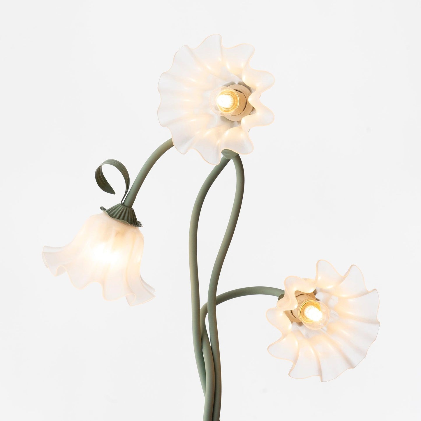 Stehlampe Calla Flowers – Elegante Beleuchtung mit weißen Blumen und raffiniertem Design