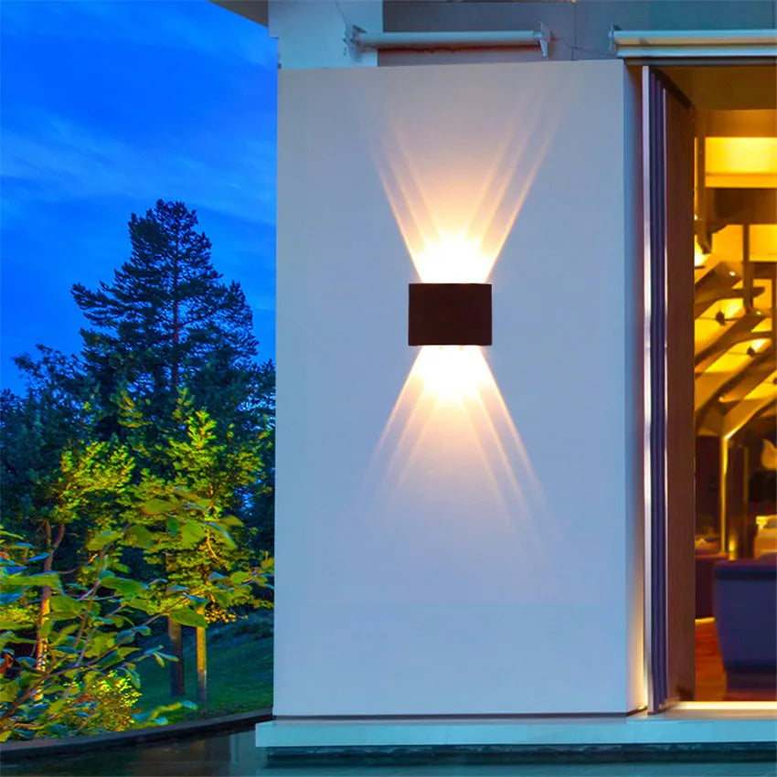 Royaleva Wasserdichte LED Wandlampe - Modernes Auf- und Abwärts-Dual-Kopf-Design