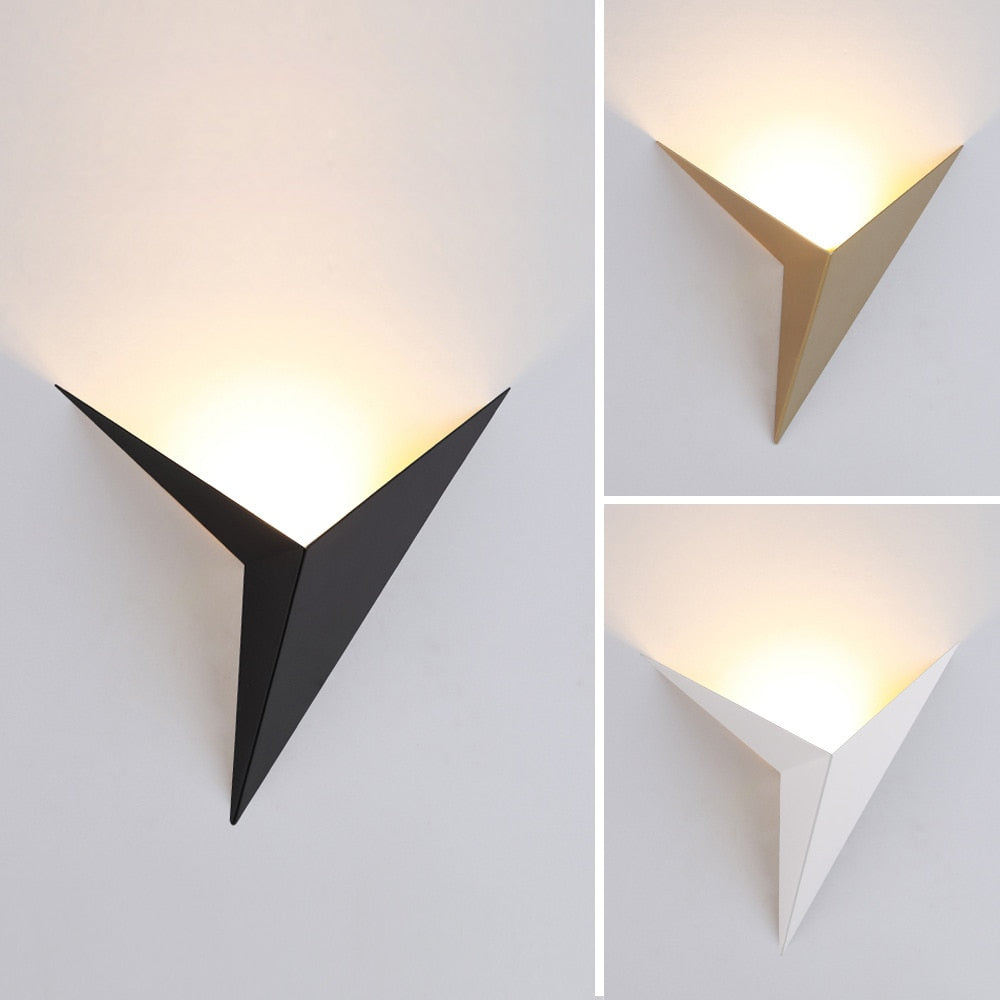 Royaleva Trigon Wandlampe - Moderne LED Dreiecks-Wandlampe, Schwarz/Weiß/Gold, Warm/Kalt Weiß