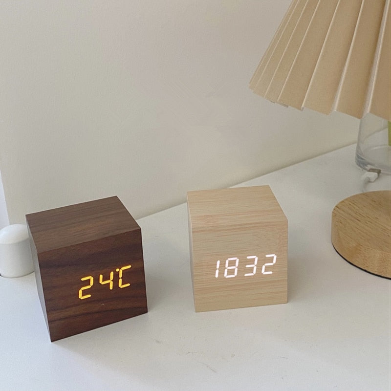Wood O'clock Digitaluhr & Wecker