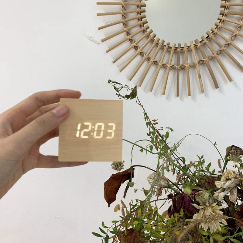 Wood O'clock Digitaluhr & Wecker