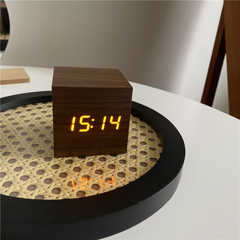 Wood O'clock Digitaluhr & Wecker