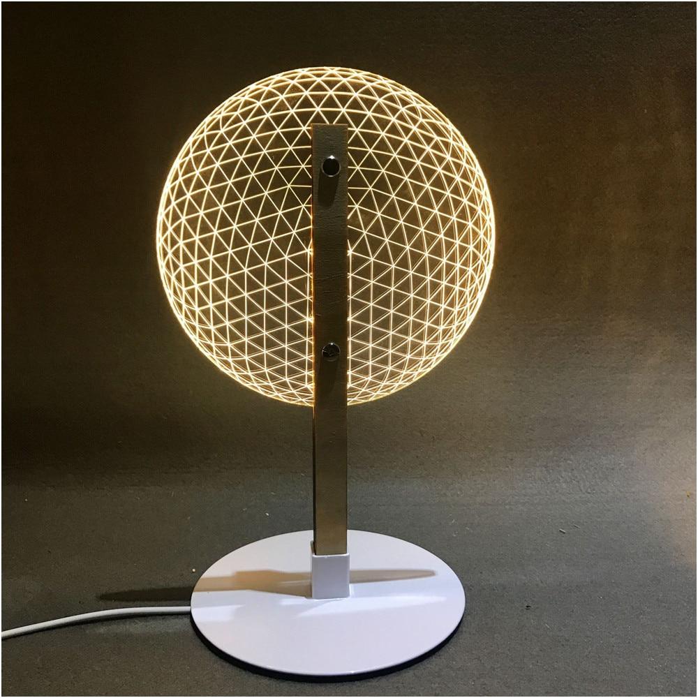 AvantaGlow – 3D Tischlampe mit Holzakzenten und innovativem Lichtdesign
