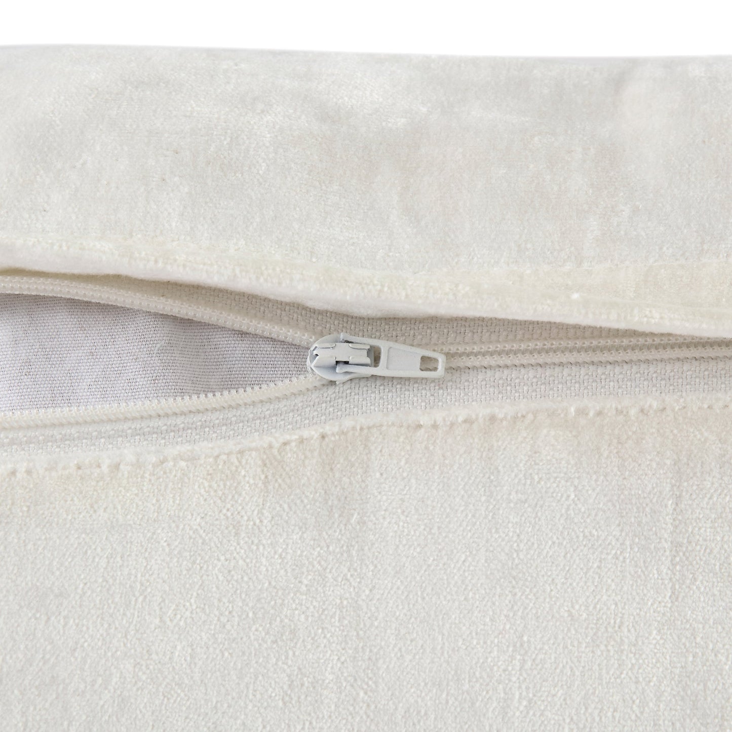 Luxe Collection Trellis Handbeaded Kissen