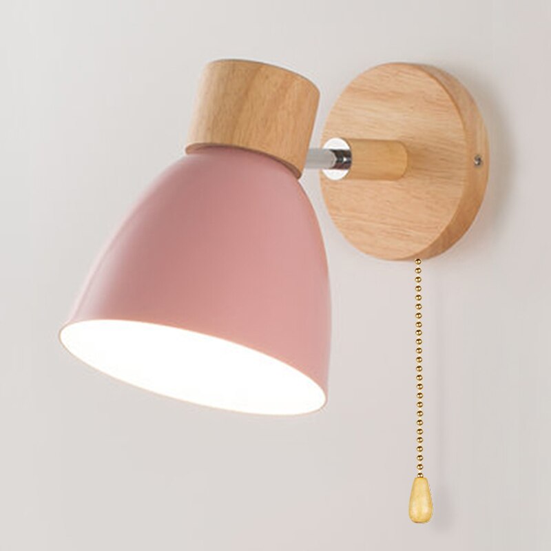 Skandinavische Wandlampe Yadiel aus Holz – Designer Wandleuchte mit Kabelschalter, In mehreren Größen erhältlich
