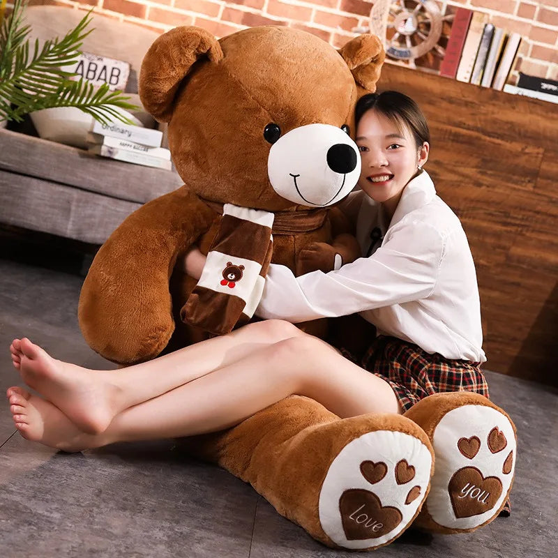 Garduru der Teddy - Lebensgroßer Kuscheltier mit Herzanhänger für romantische Anlässe