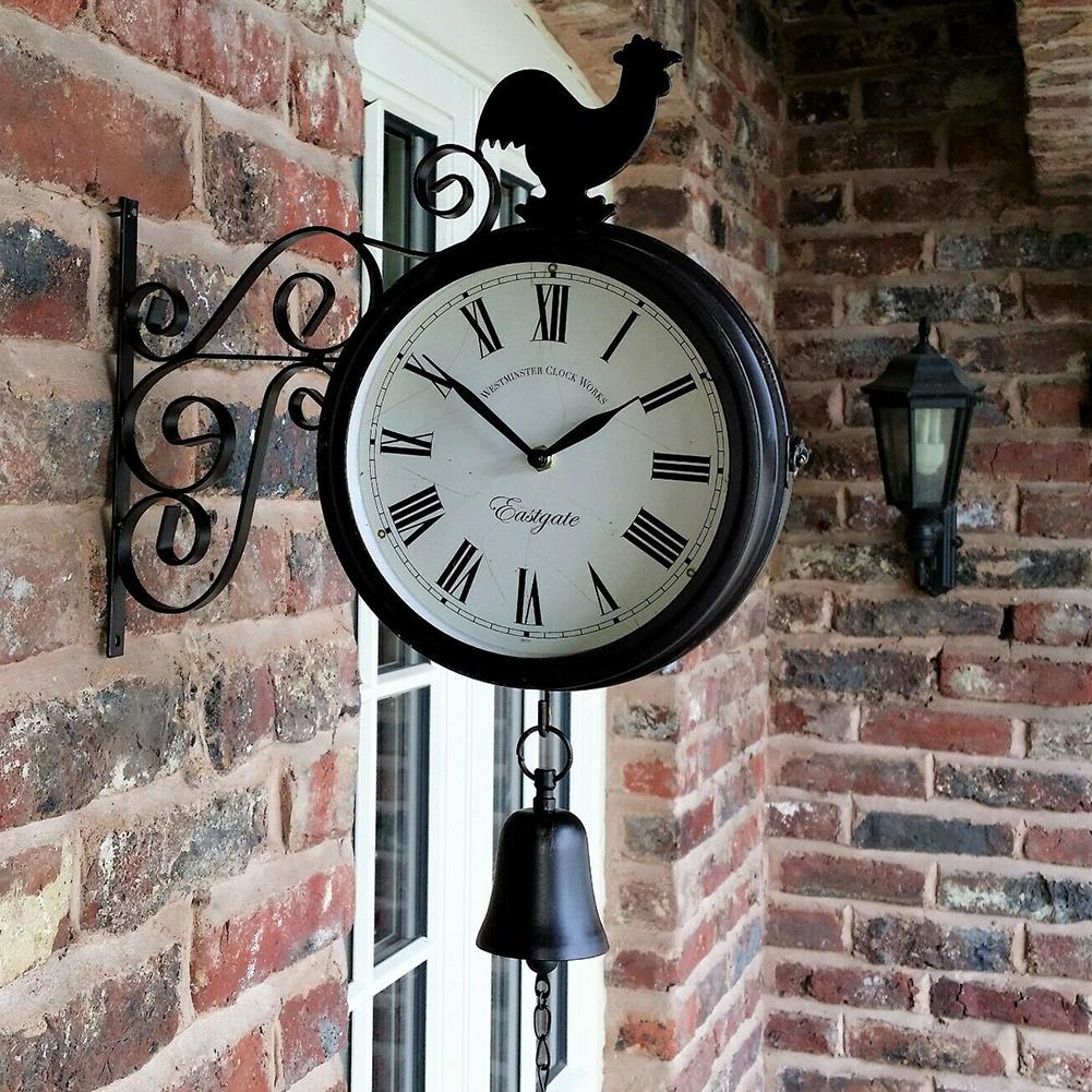 Doppelseitige Stahlwanduhr mit Huhn für den Außeneinsatz