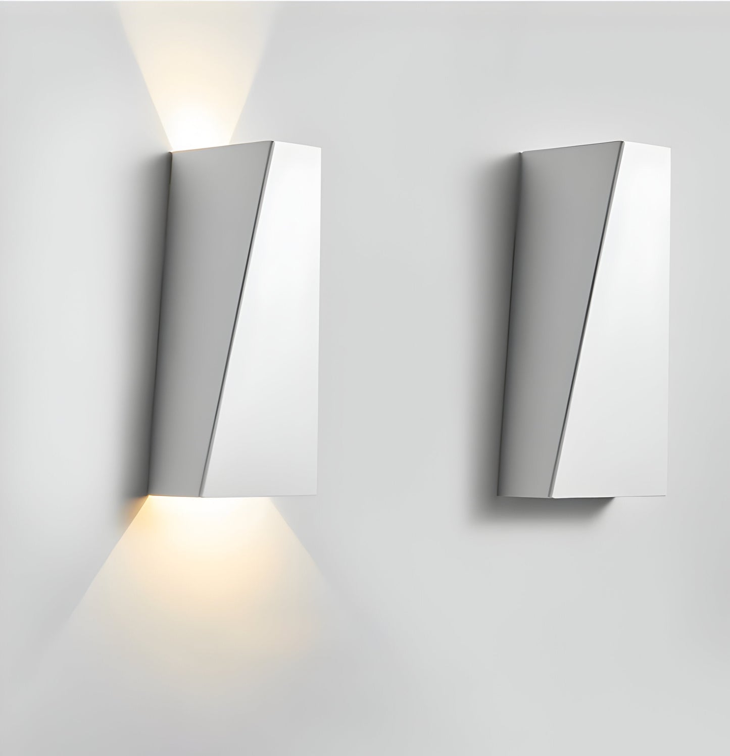 AlumiRay Wandlampe - Minimalistische trapezförmige Wandlampe - Up and Down Wandlichter LED