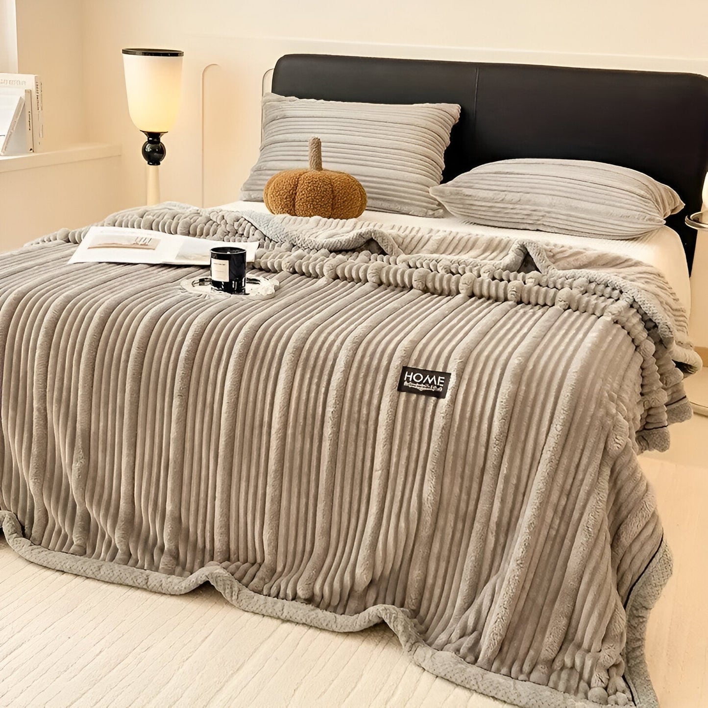 Fleece-Decke mit vintage Streifenmuster für gemütliche Wohnkultur